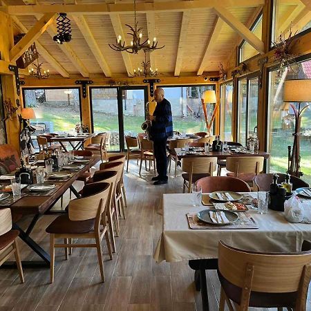 Hotel Algara Hut Panichishte Esterno foto